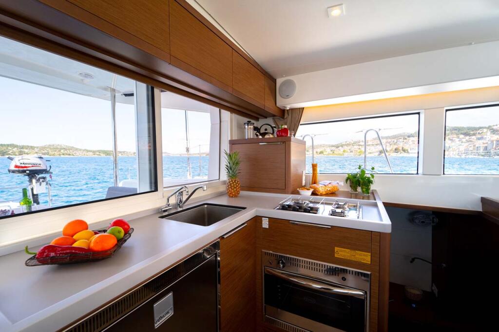 Catamaran 