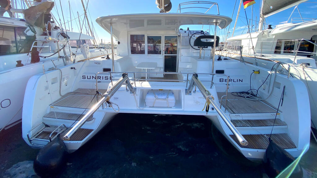 Catamaran 