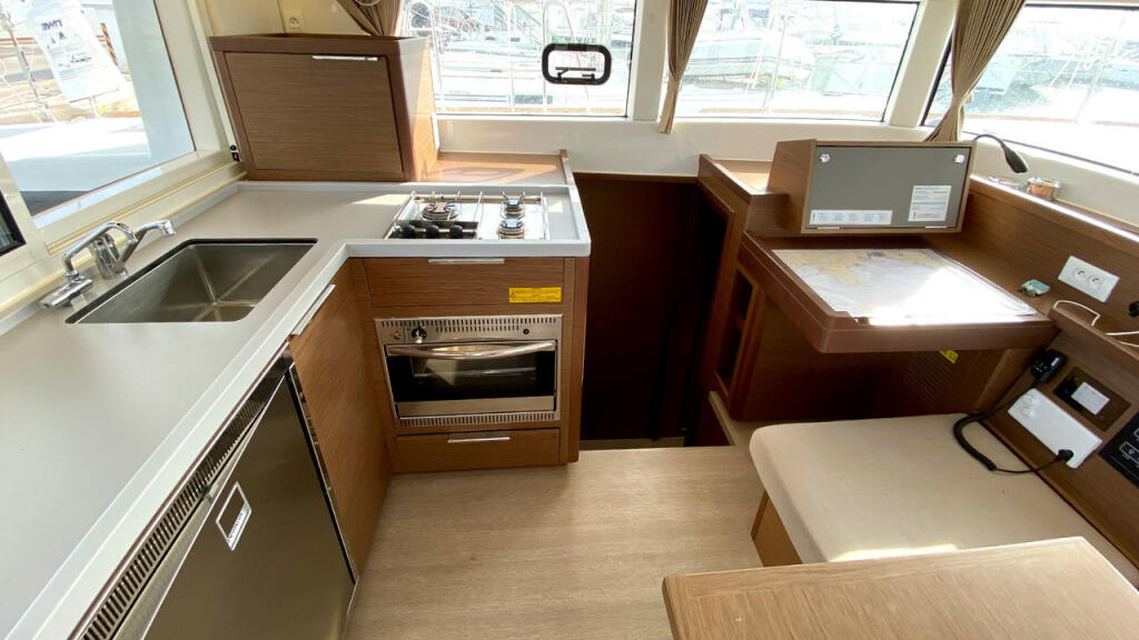 Catamaran 