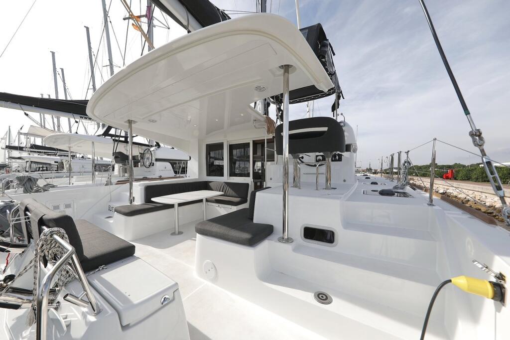 Catamaran 