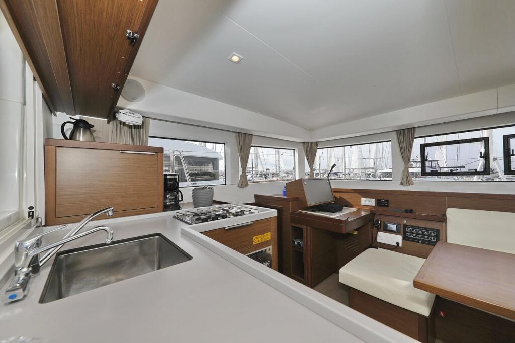 Catamaran 