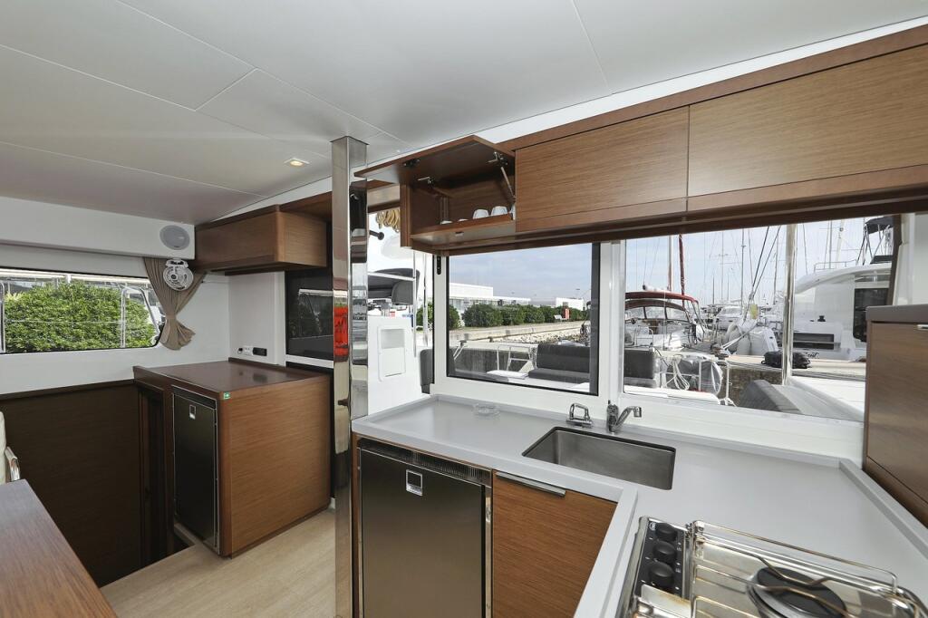 Catamaran 