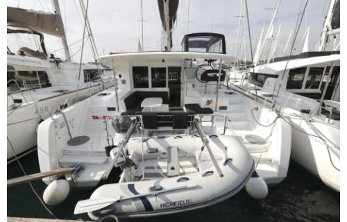 Catamaran 