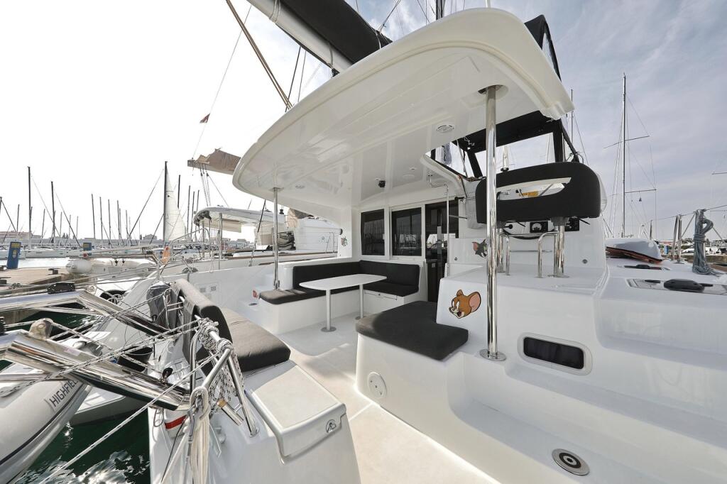 Catamaran 