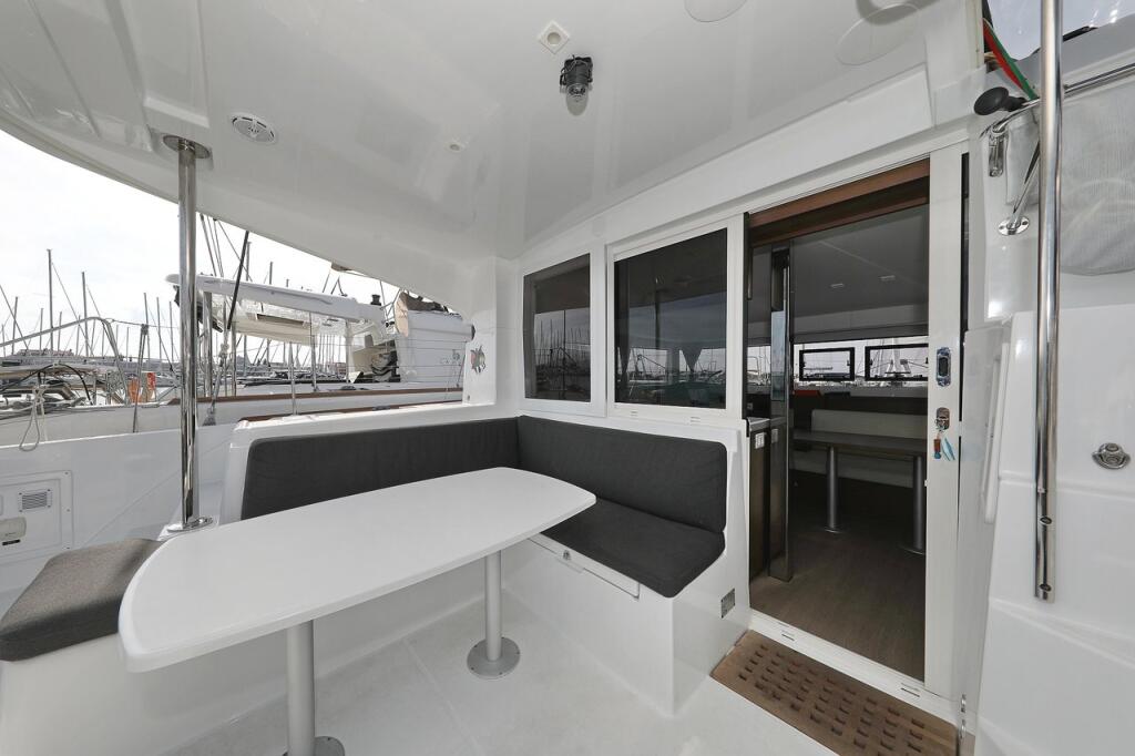Catamaran 