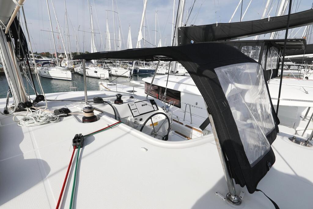 Catamaran 