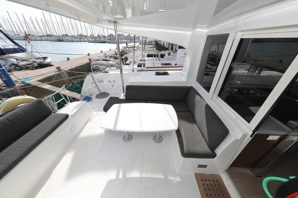 Catamaran 