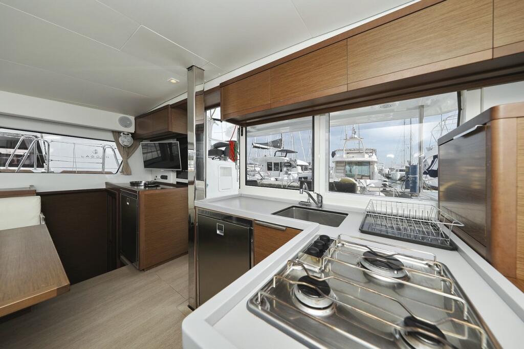 Catamaran 
