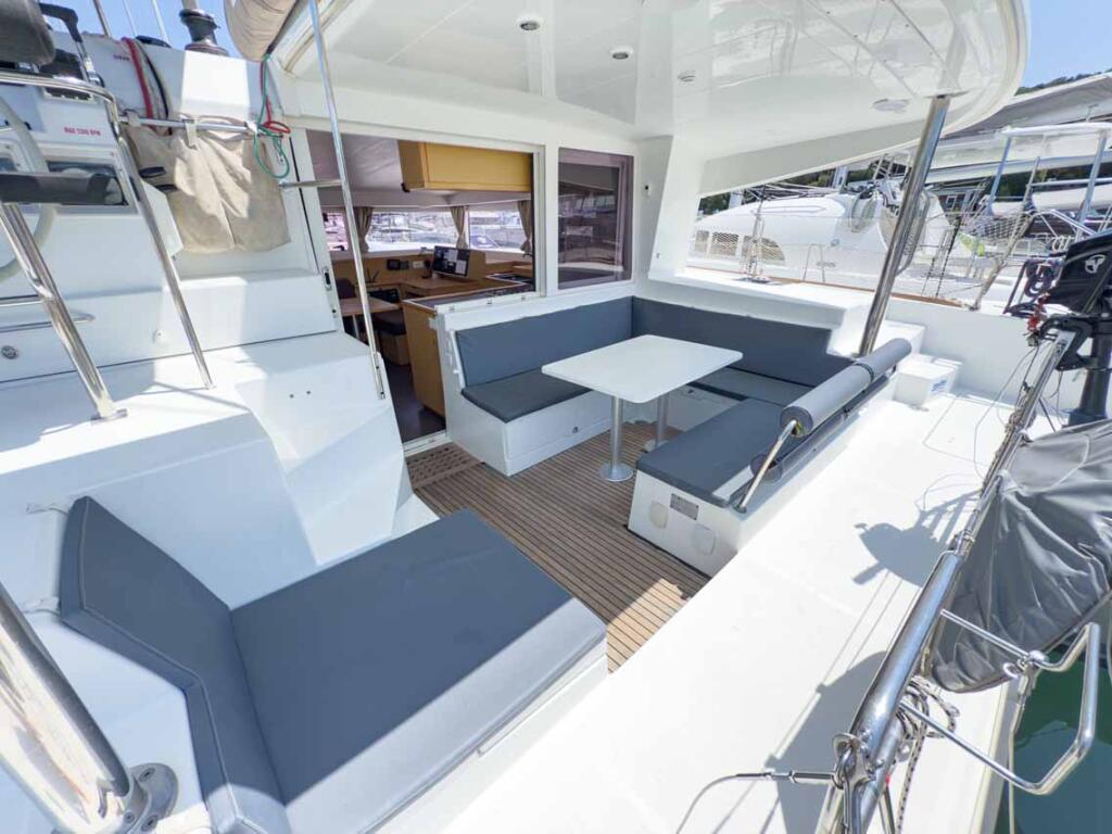 Catamaran 