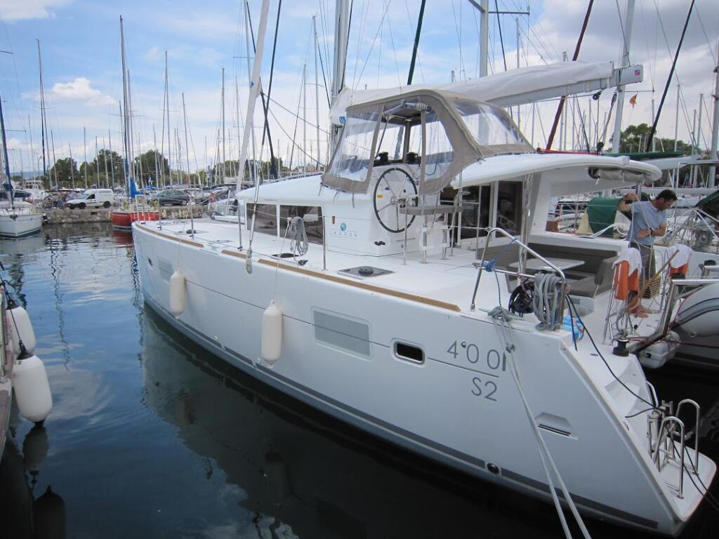 Catamaran 