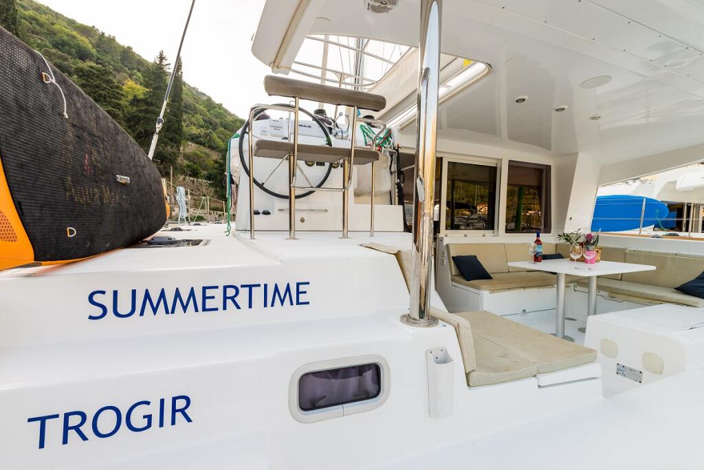 Catamaran 
