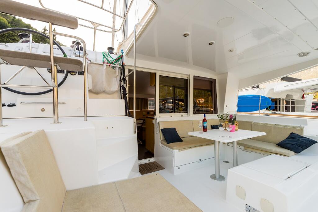 Catamaran 