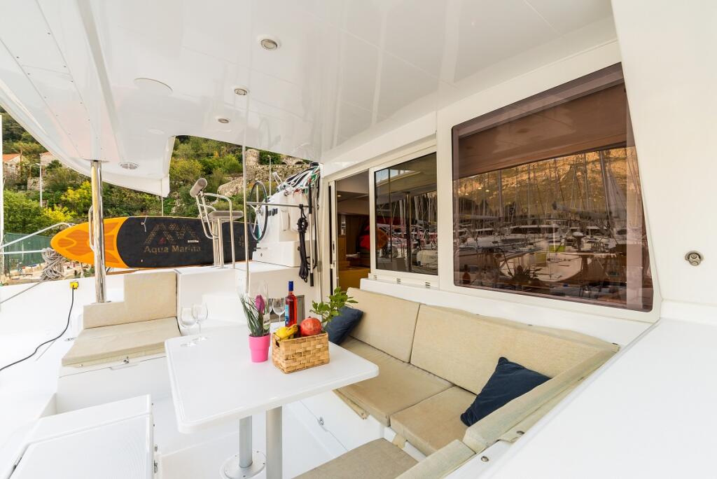 Catamaran 