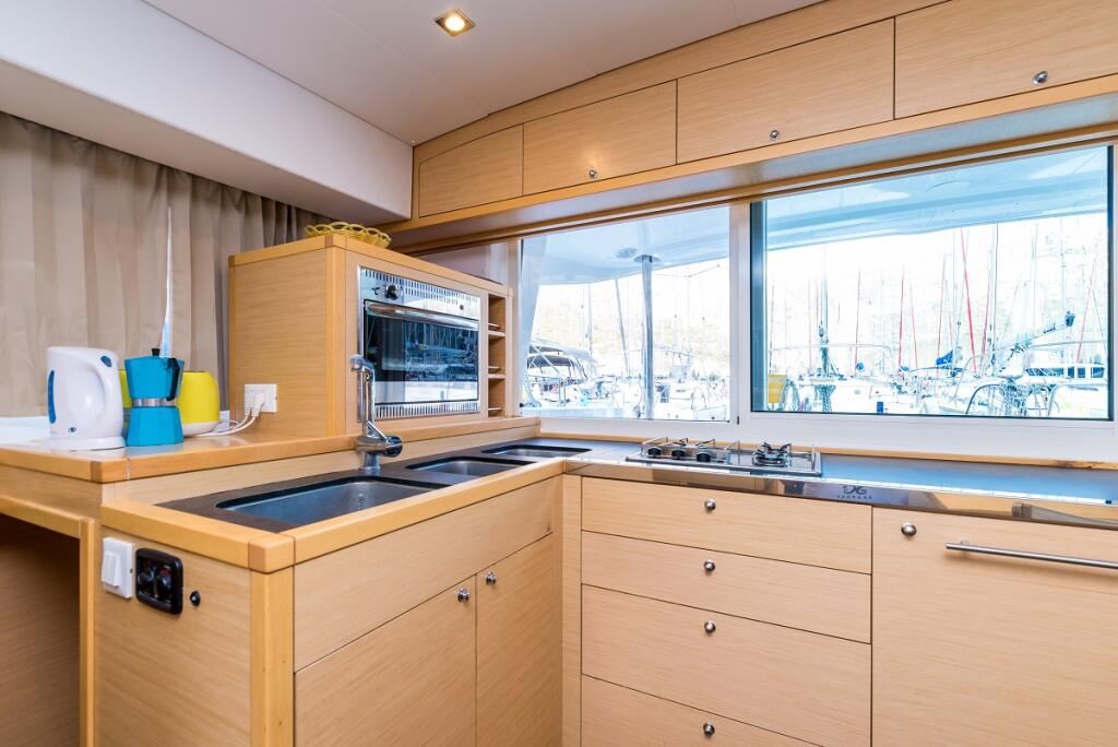 Catamaran 
