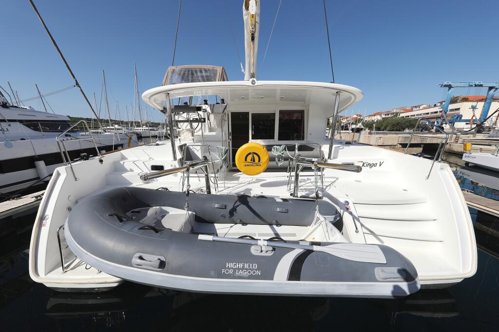 Catamaran 