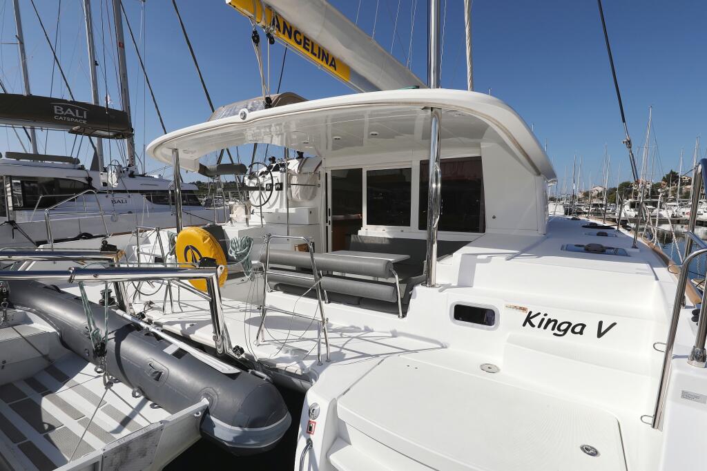Catamaran 
