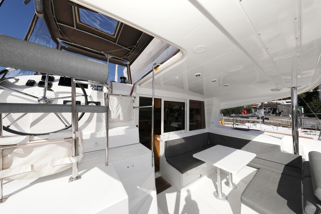 Catamaran 