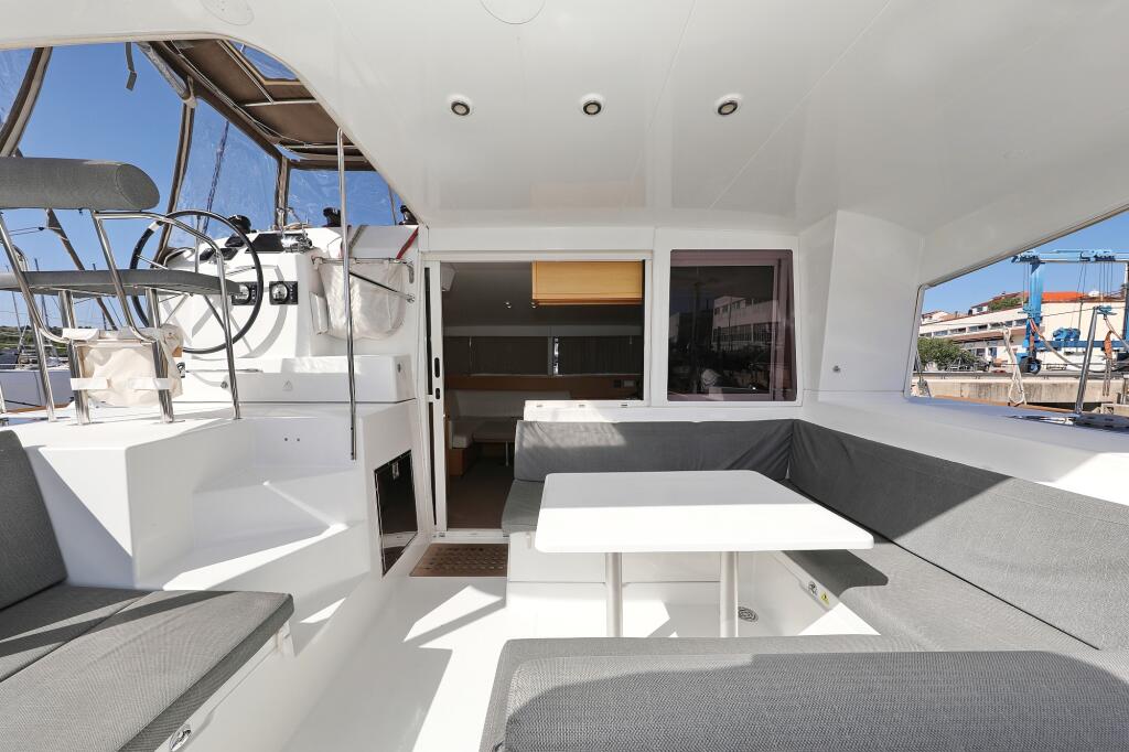 Catamaran 