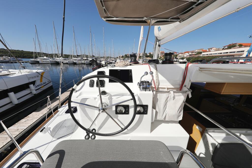 Catamaran 