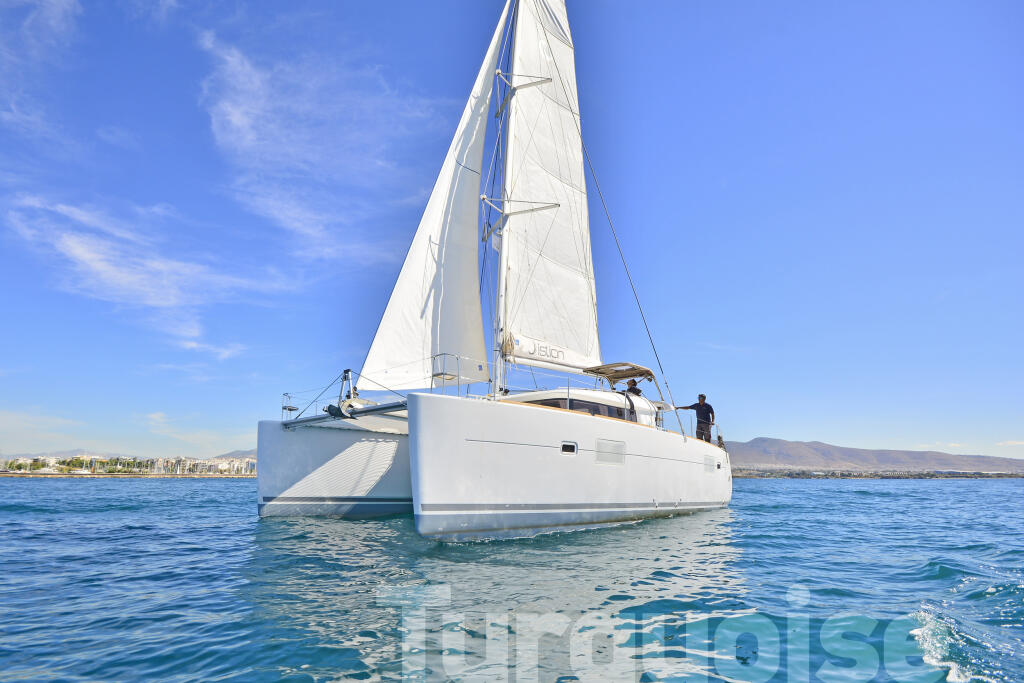 Catamaran 