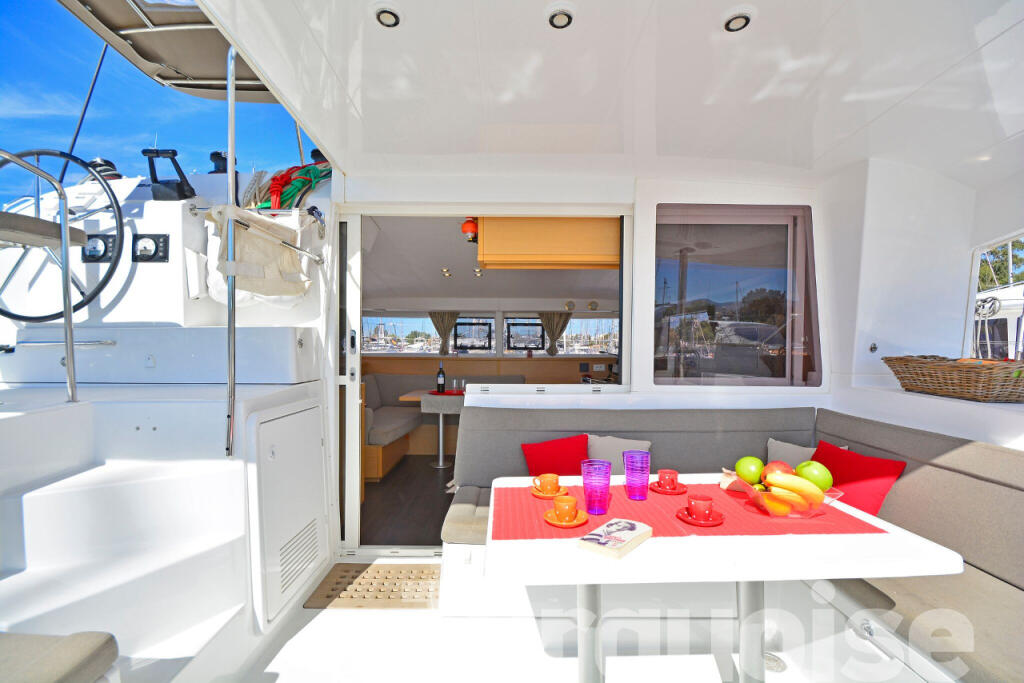 Catamaran 