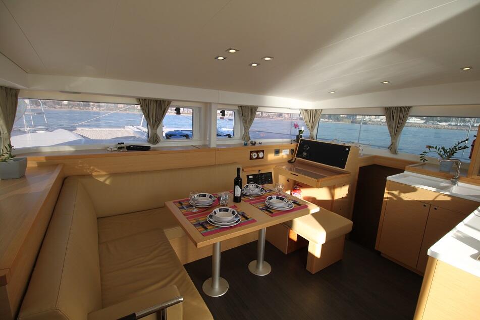 Catamaran 
