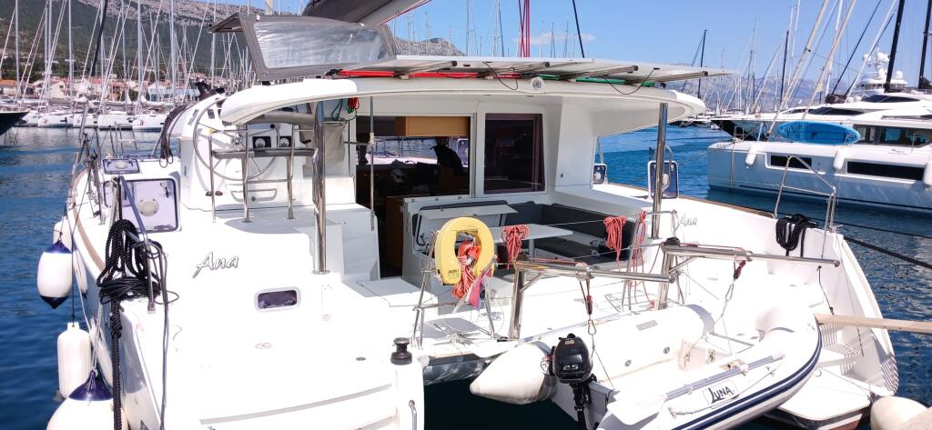 Catamaran 