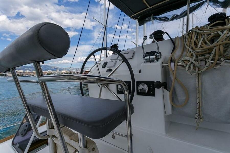 Catamaran 