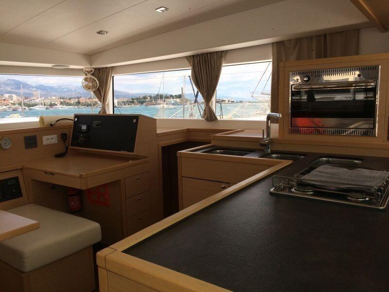 Catamaran 