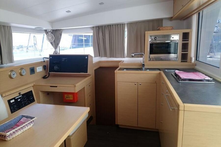 Catamaran 