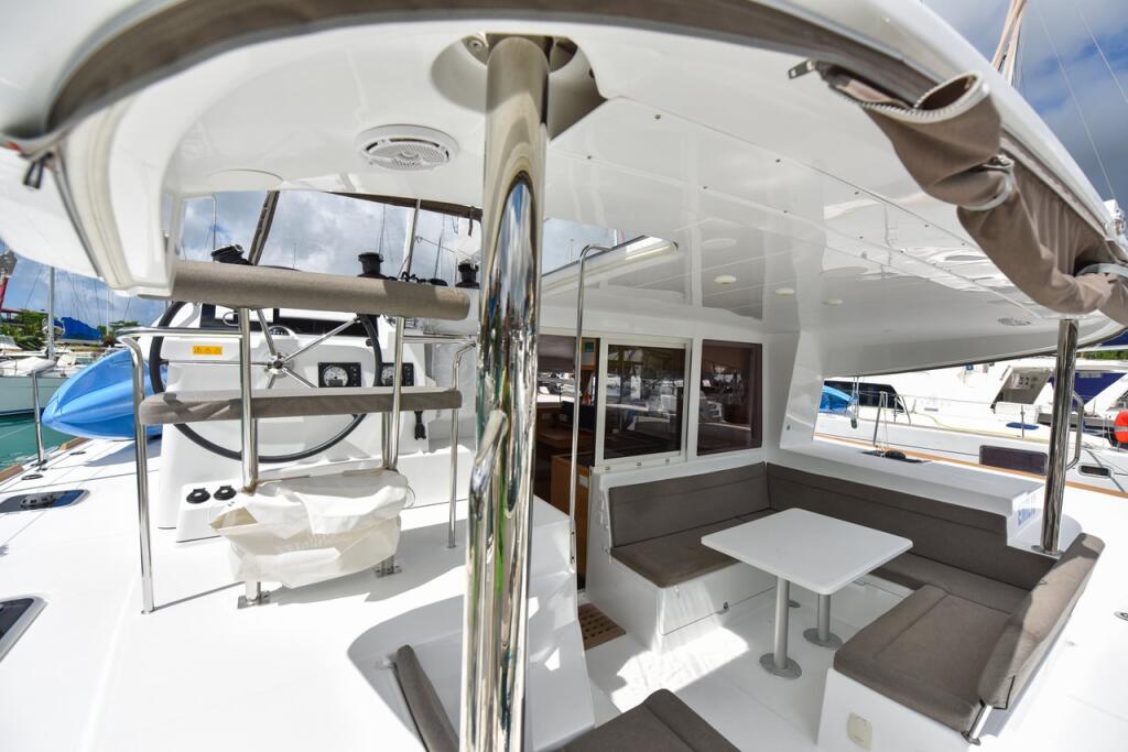 Catamaran 
