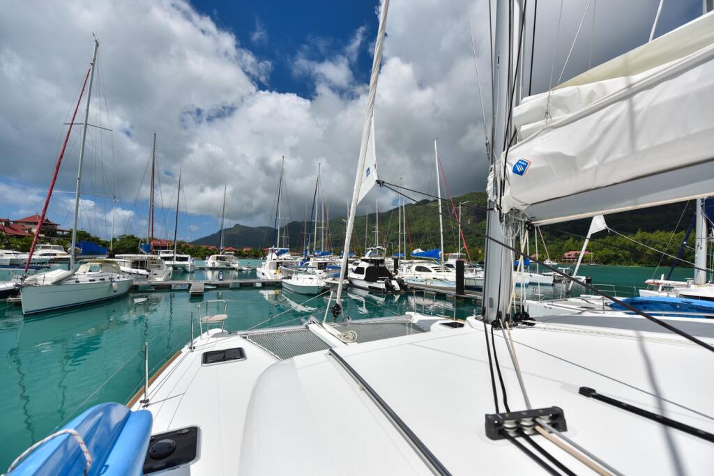 Catamaran 