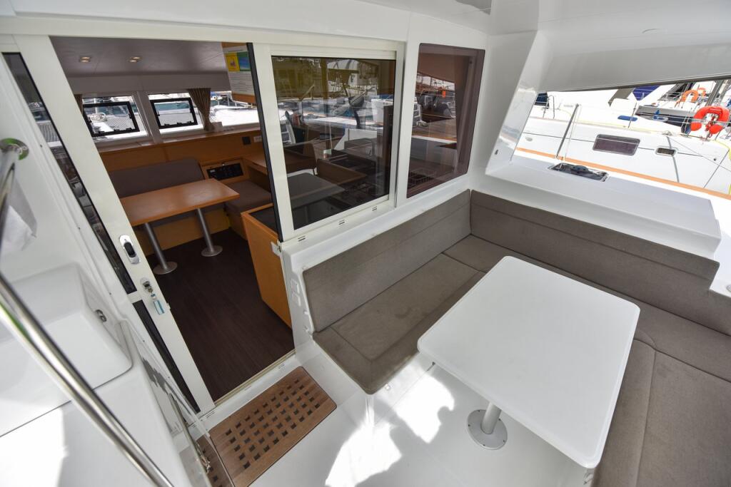 Catamaran 