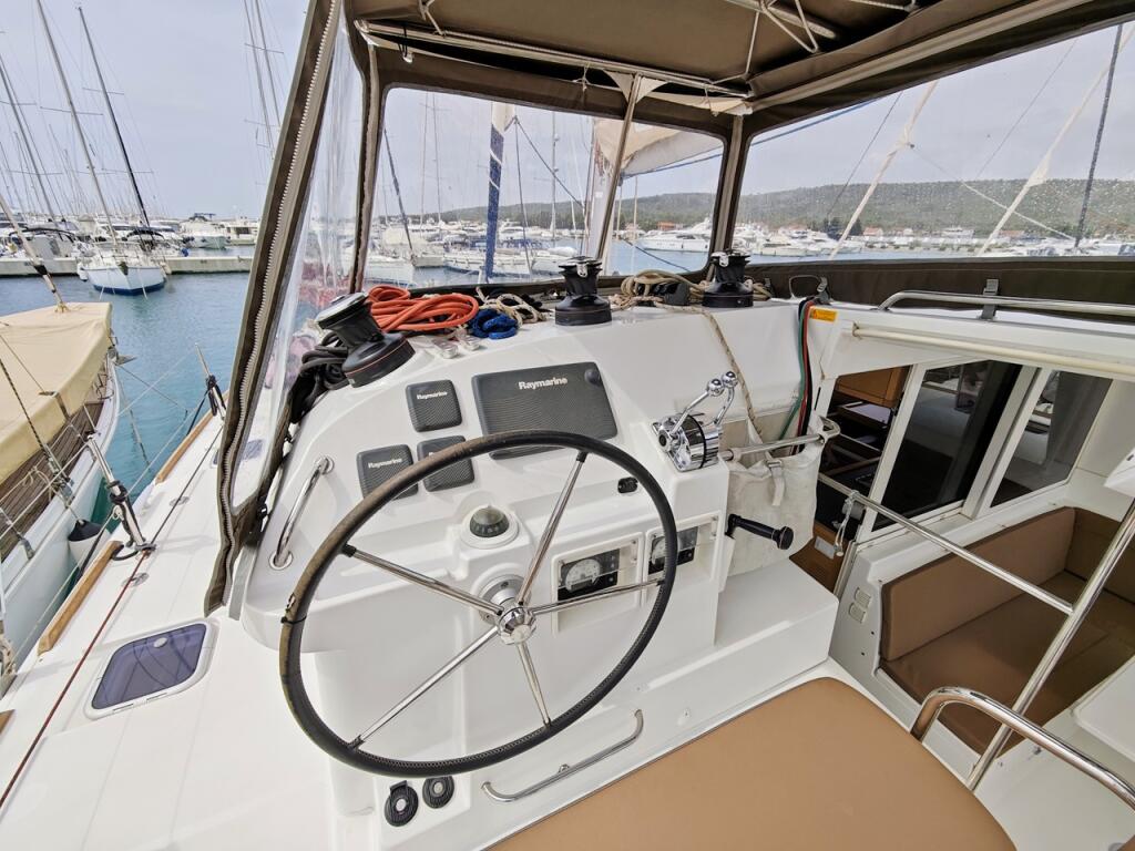 Catamaran 