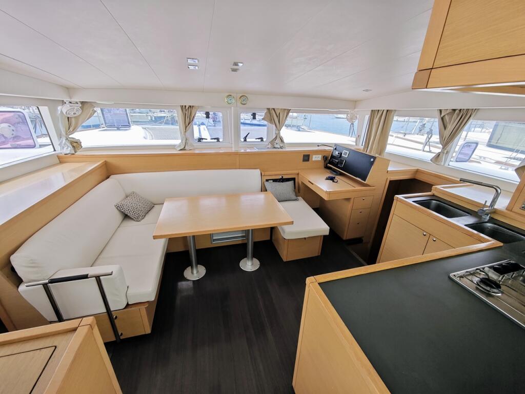 Catamaran 
