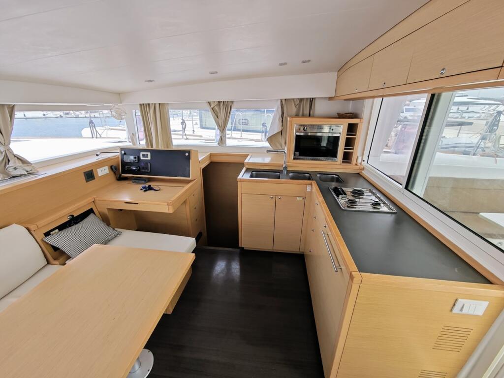 Catamaran 