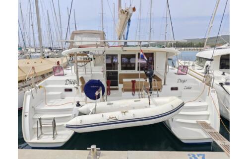 Catamaran 
