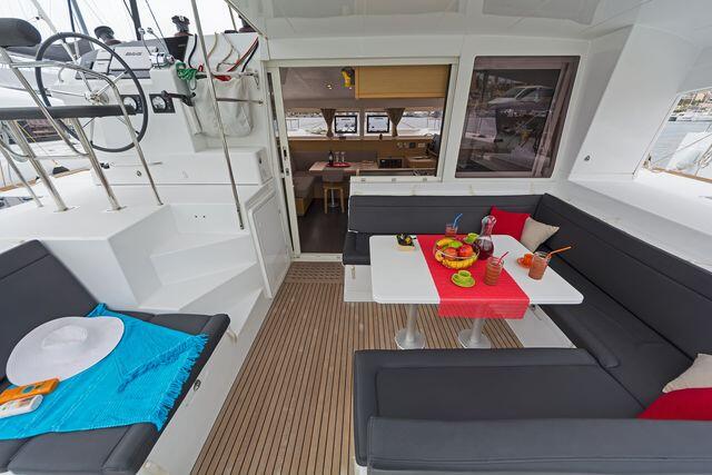 Catamaran 