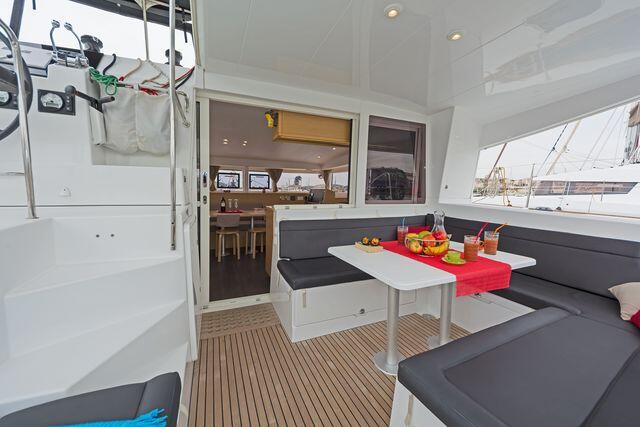 Catamaran 