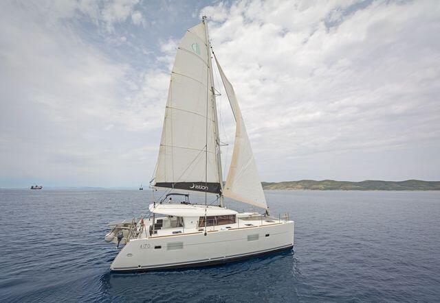 Catamaran 