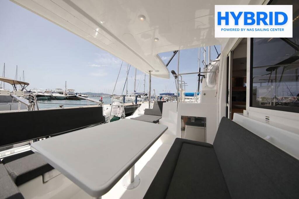 Catamaran 