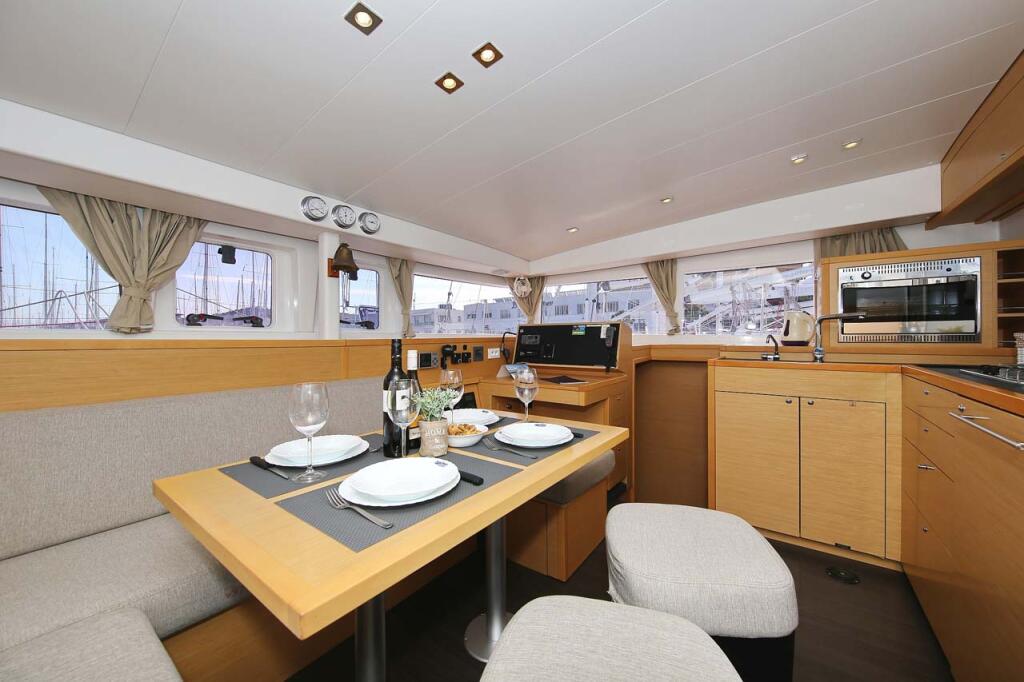 Catamaran 