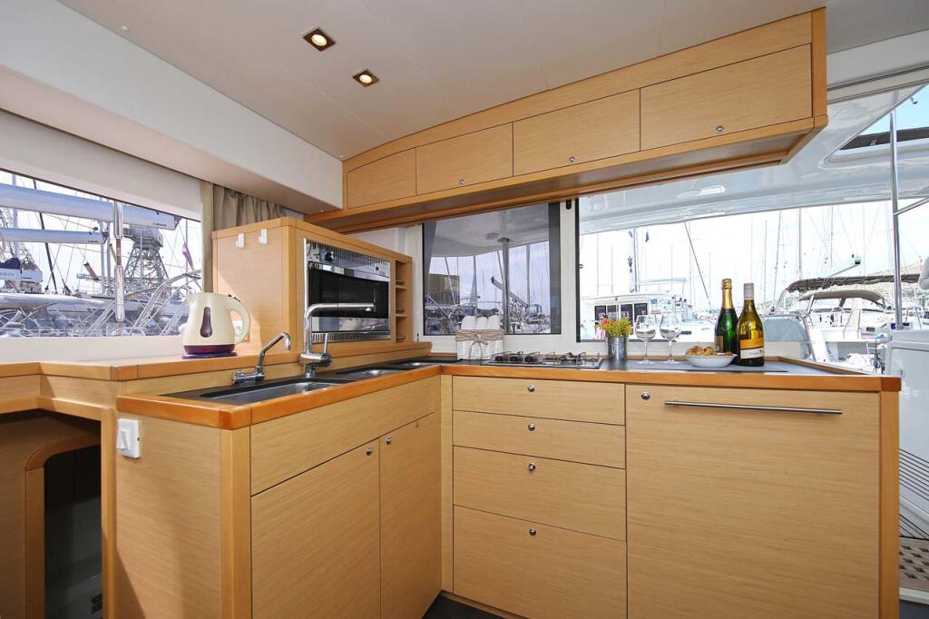 Catamaran 