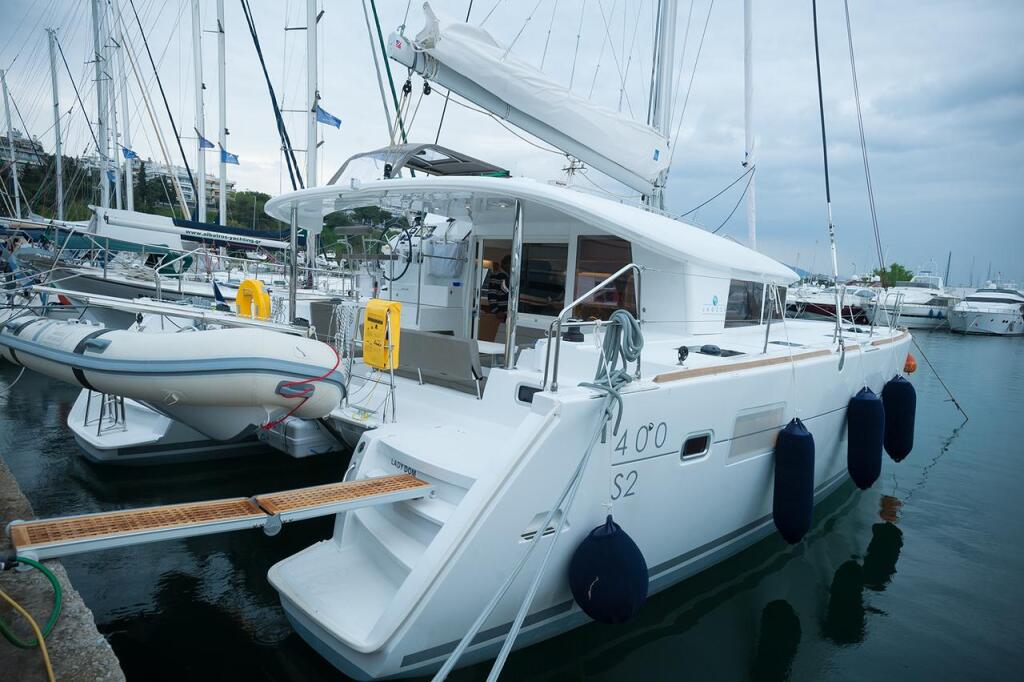 Catamaran 