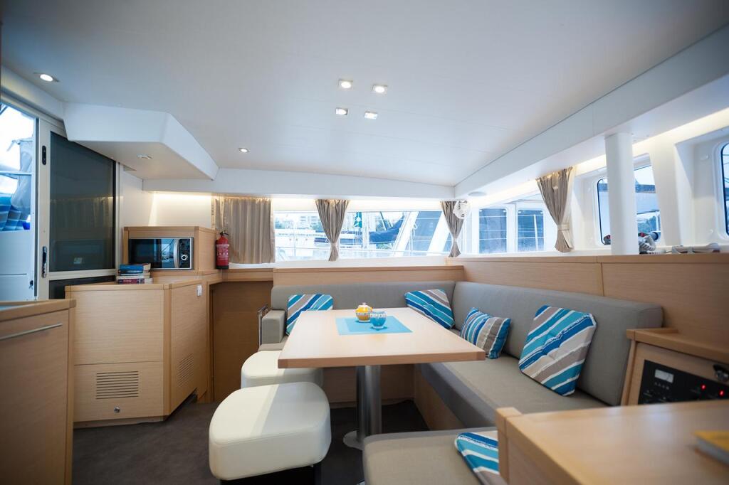 Catamaran 