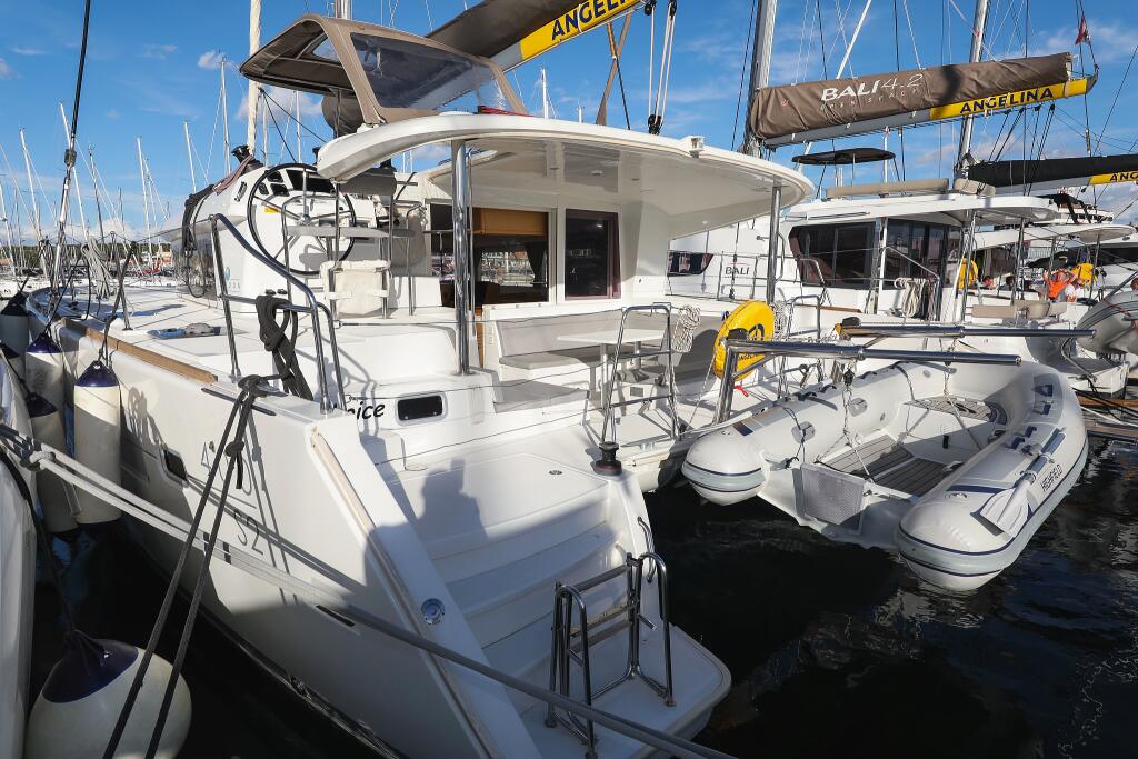 Catamaran 