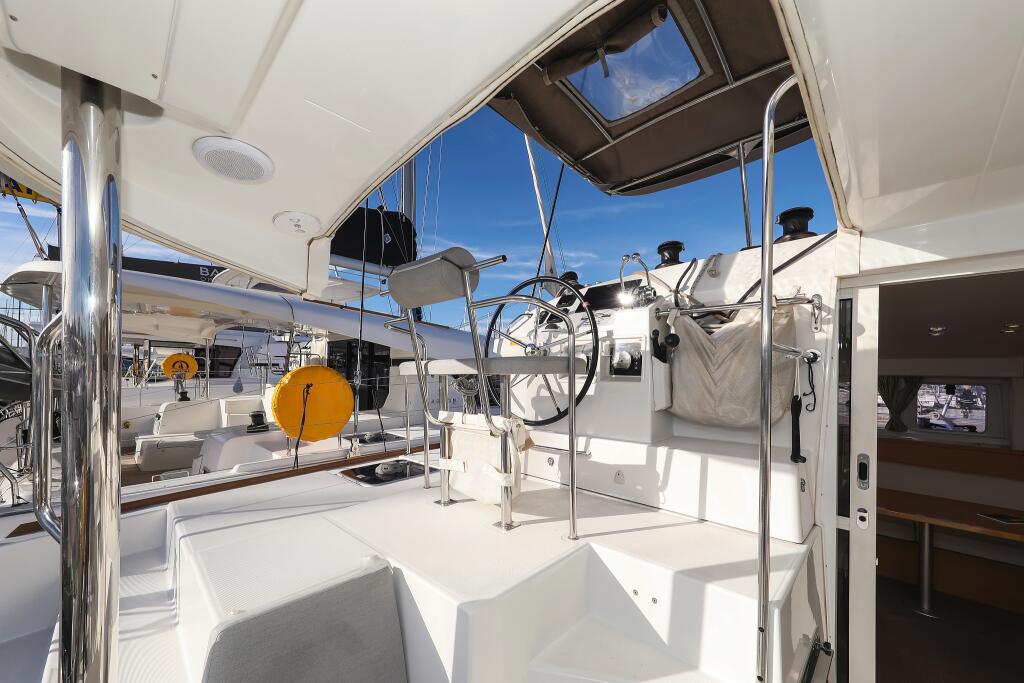 Catamaran 