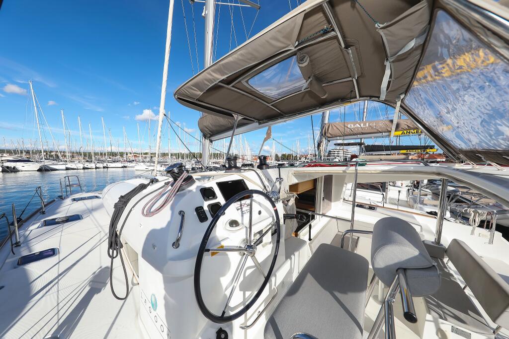 Catamaran 