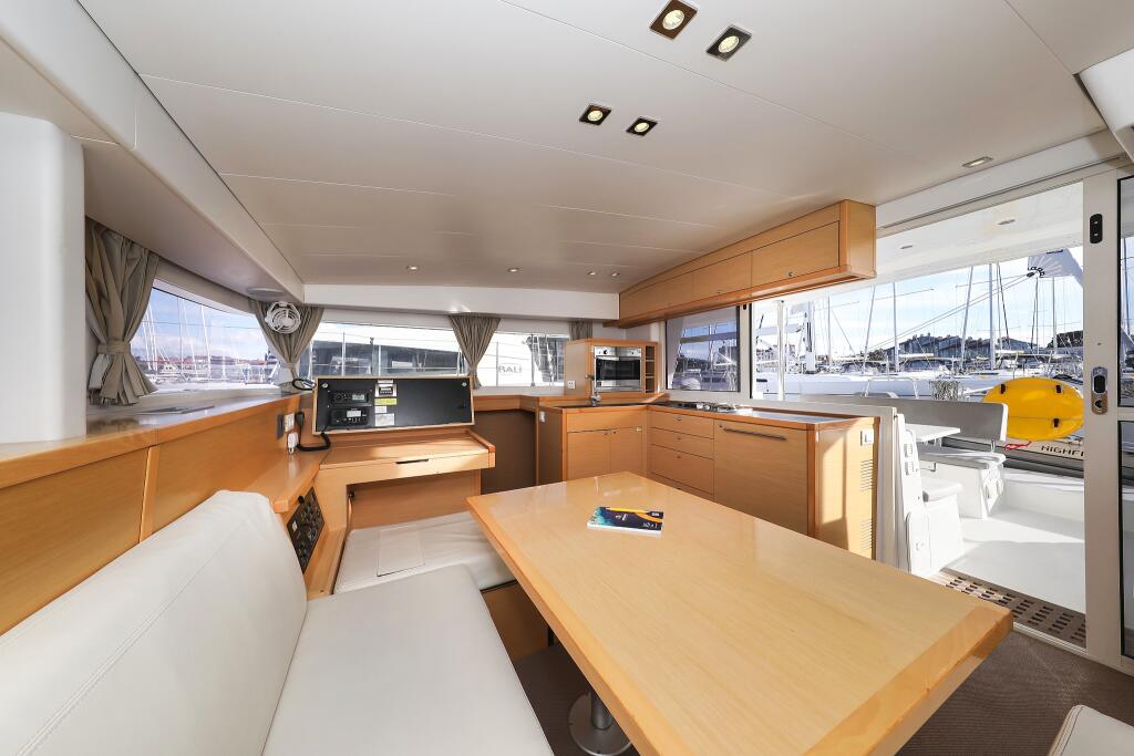 Catamaran 