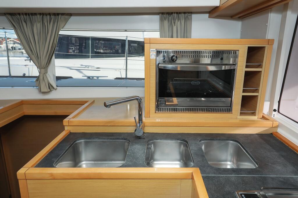 Catamaran 